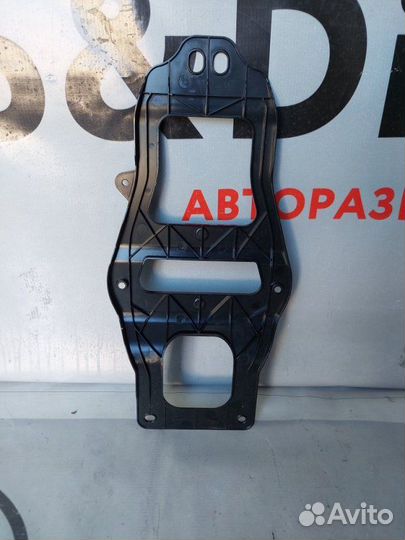 Кронштейн Land Rover Discovery Sport L550 2.0 DT