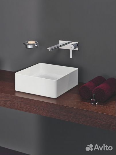 Смеситель Grohe Lineare New 23444001 для раковины