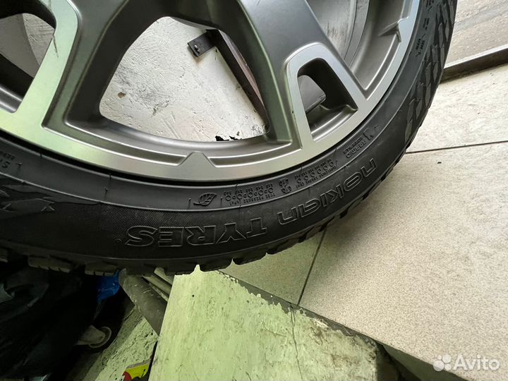 Комплект зимних колес R20