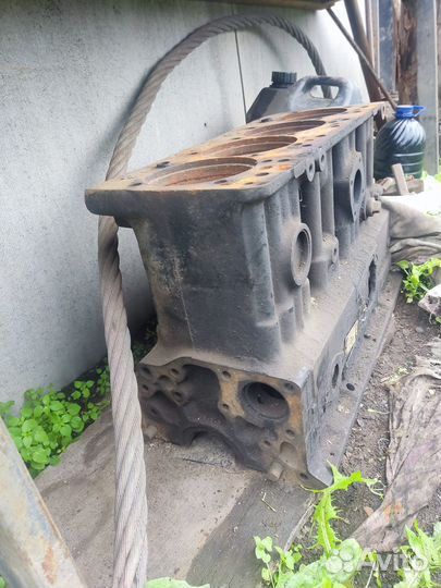 Блок двигателя