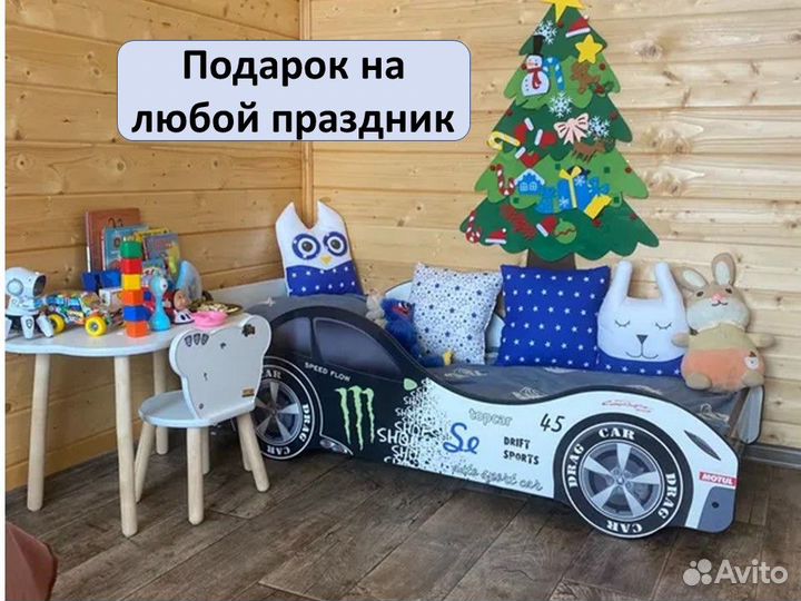 Детская кровать машина