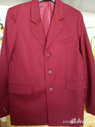 Новый пиджак школьный бордо
