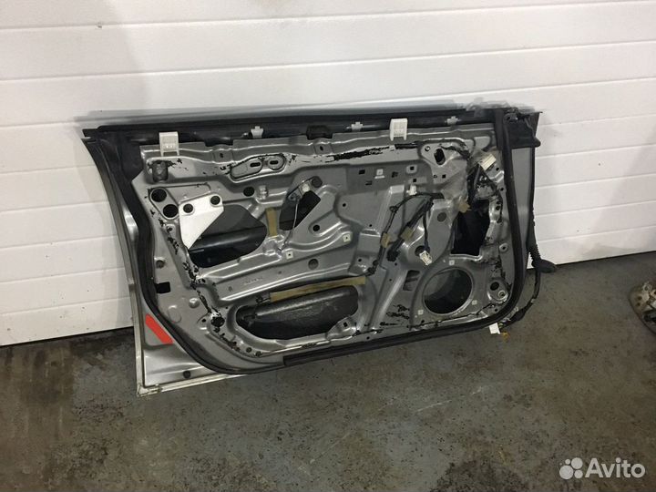 Subaru Impreza 2 GD Дверь передняя левая