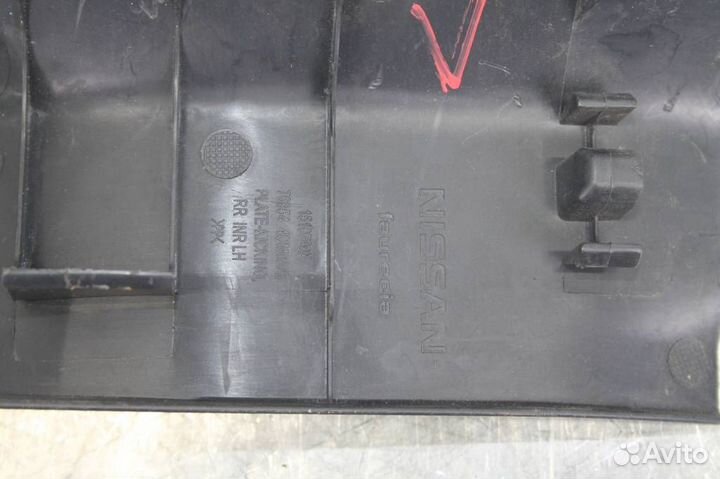 Накладка порога внутренняя задняя левая Nissan X