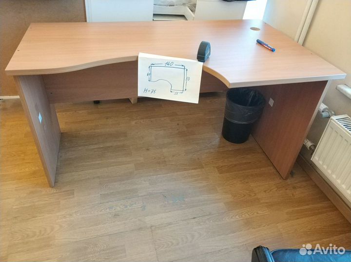 Стол офисный, тумба, стеллаж, кресла