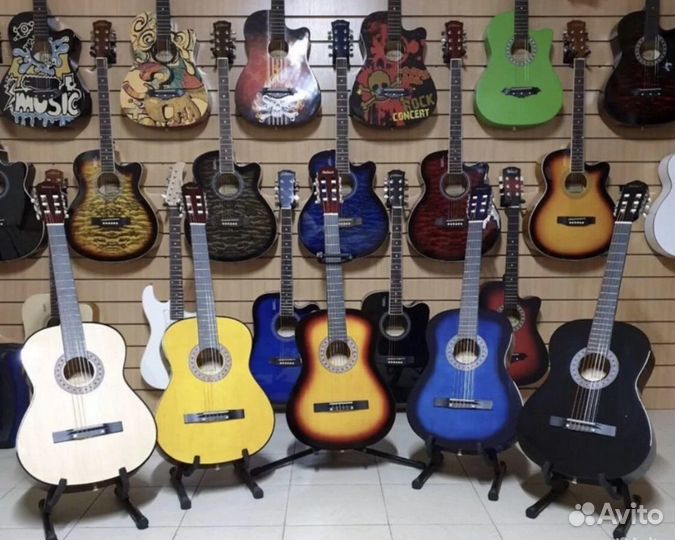 Гитара классическая, акустическая в наличи