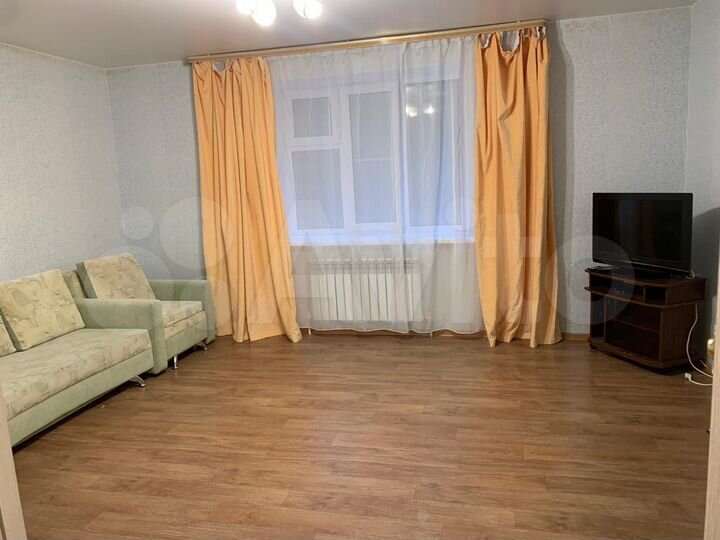 2-к. квартира, 53 м², 1/3 эт.