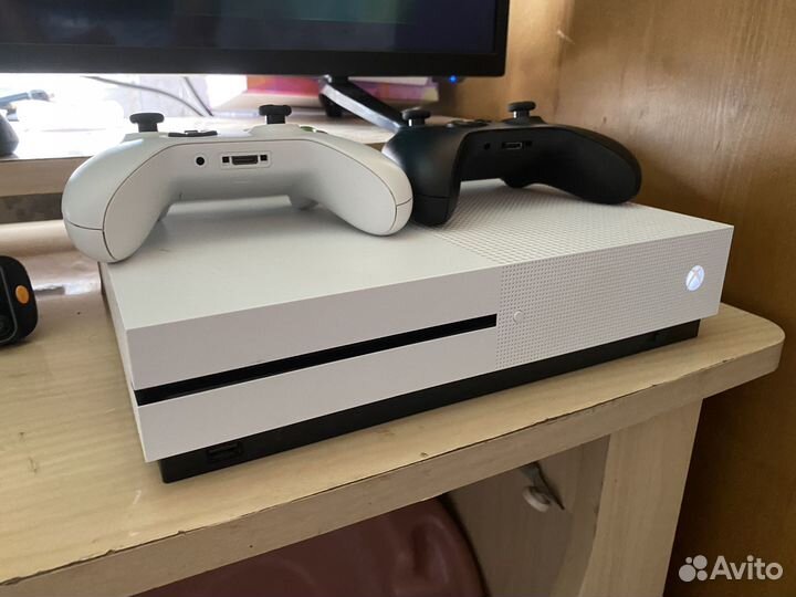 Xbox One s 1tb