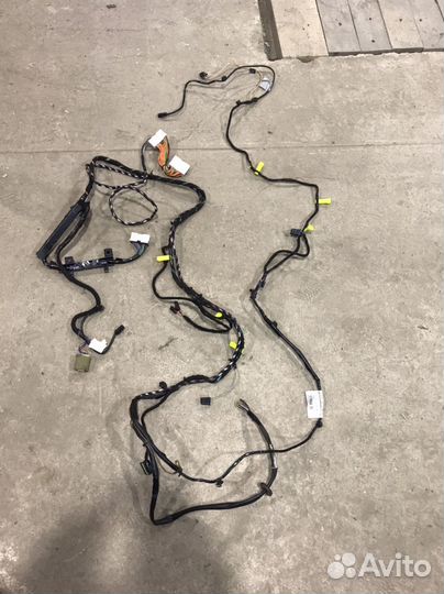 Задняя коса mitsubishi carisma с выходом на тсу