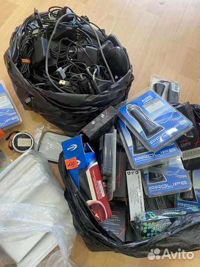 Зарядное устройства, адаптер, чехлы, стекла