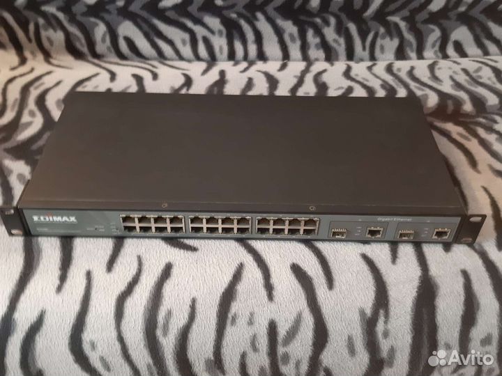 Коммутатор управляемый L3