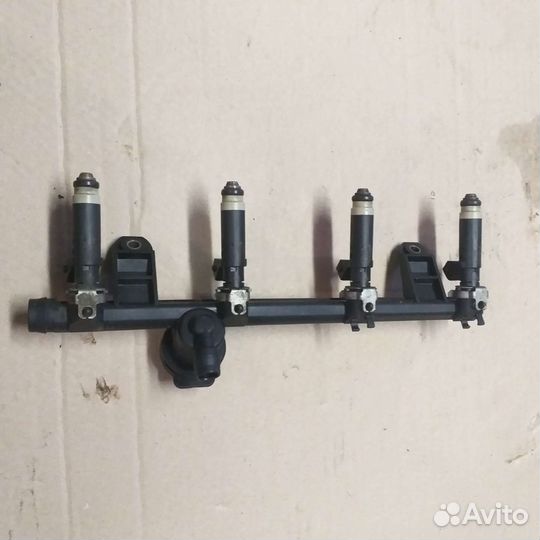 Рампа топливная рено симбол клио