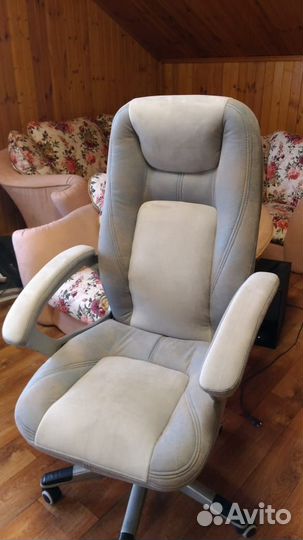 Перетяжка офисного кресла 5500 с материалом