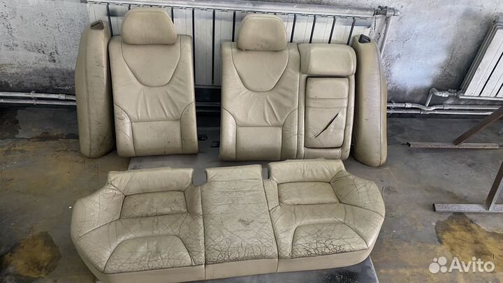 Заднее сиденье volvo s60