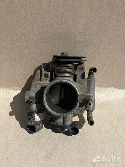 Дроссельная заслонка LADA Priora