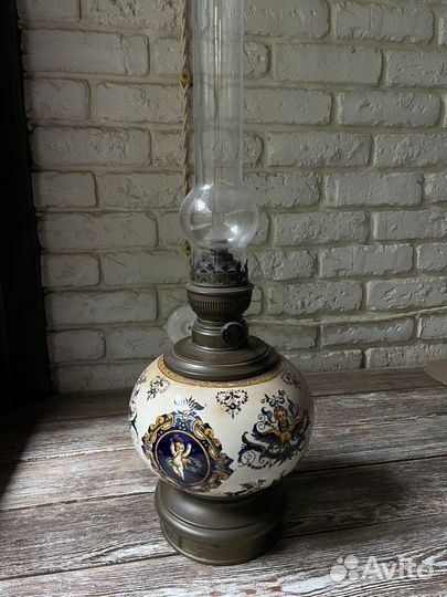 Керосиновая лампа антикварная