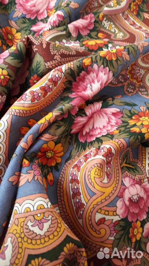 Павловопосадский шерстяной платок