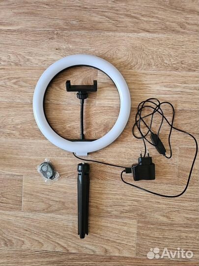 Кольцевая лампа с держателем для телефона
