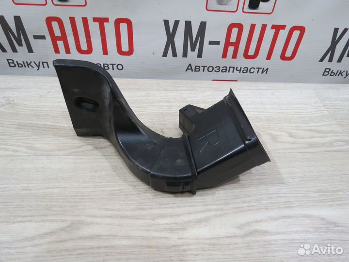 Воздуховод Volkswagen Touareg