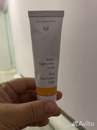 DR. hauschka Крем для лица Роза лайт