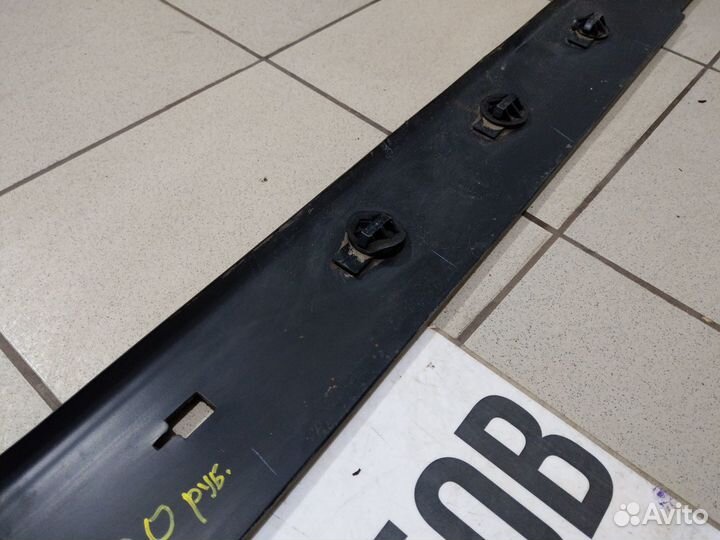 Накладка левого порога мазда 3 BL 2012 год