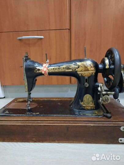 Швейная машинка зингер