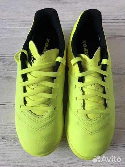 Новые детские футзалки Nike TiempoX Legend US 2,5