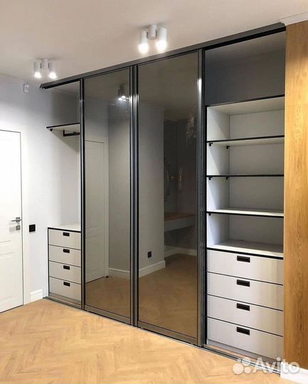 Шкаф встроенный / распашной