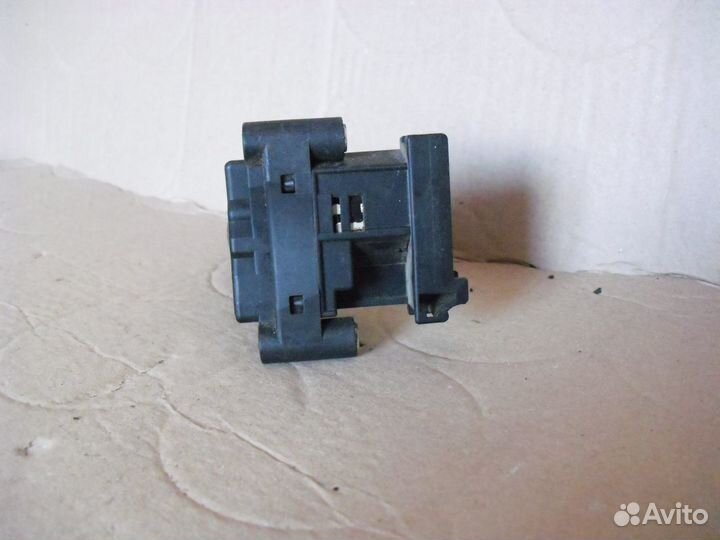 Переключатель стеклоочистителя Ford (форд) Scorpio