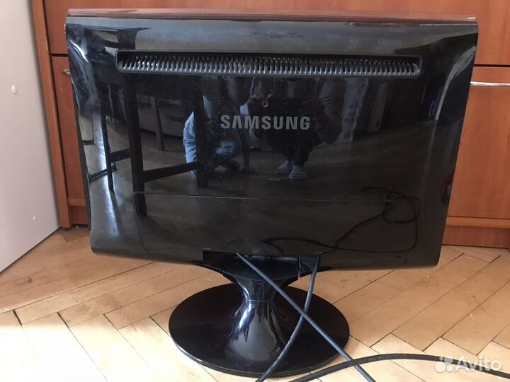 Монитор Samsung