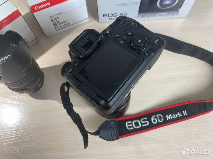 Canon 6D Mark II + EF 85mm f/1.8 USM + EF 28-135mm