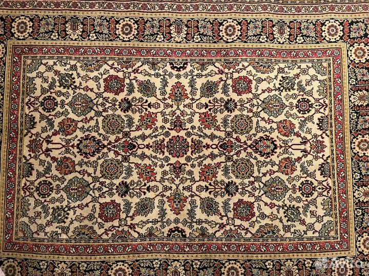 Ковер шерстяной