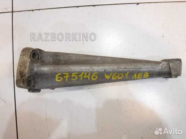 Кронштейн двигателя