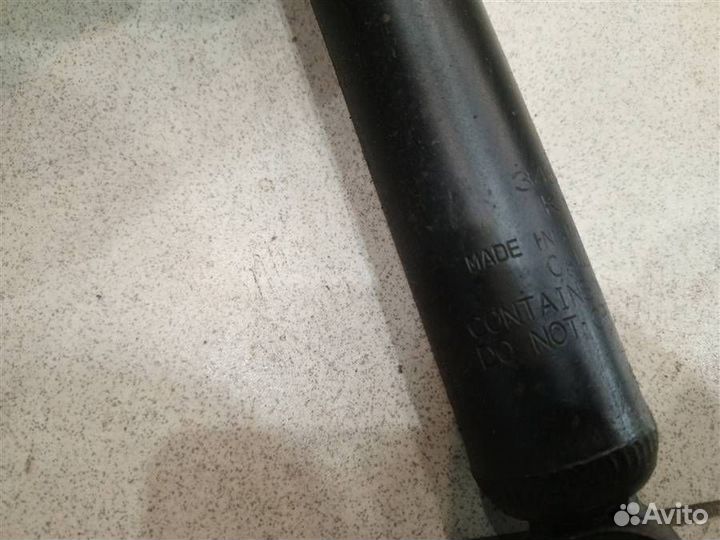 Амортизатор задний Mitsubishi Pajero iO 1998-2007