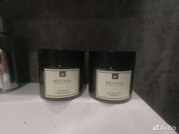 Крем, скраб и парфюм для лица