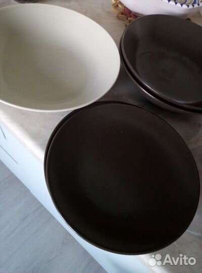 Тарелки цветные, глубокие, столовые, десертные