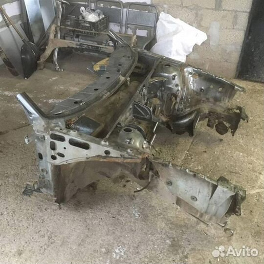 Лонжерон передний левый Ауди 80 90 Б4