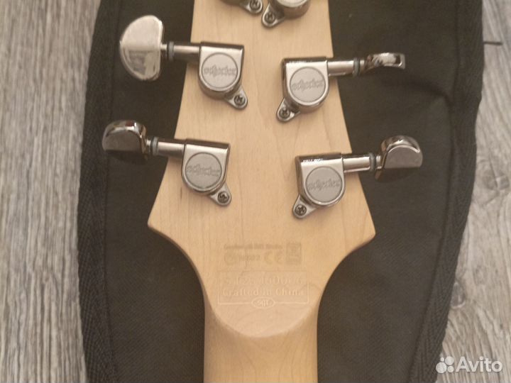 Электро гитара Schecter C-1 WSN