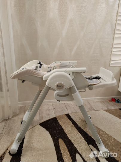 Стульчик для кормления pituso