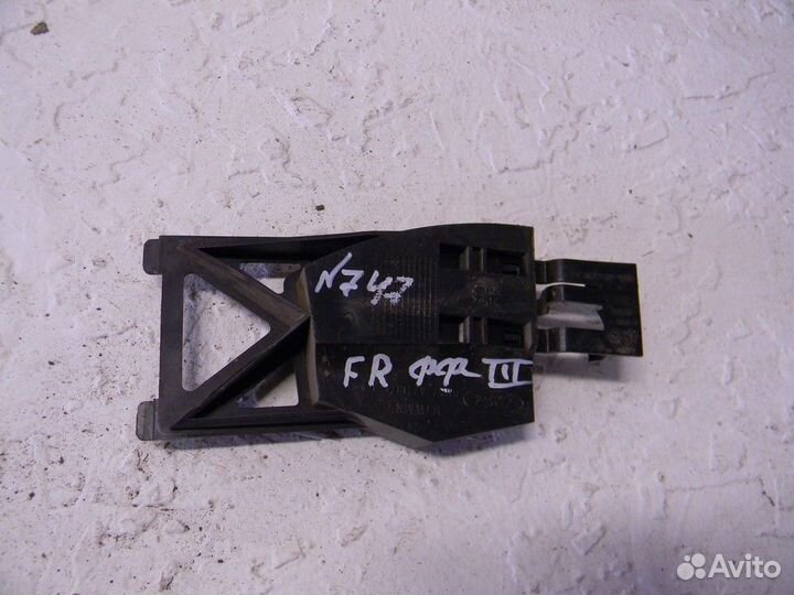 Кронштейн (сопут. товар) Focus III 2011