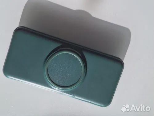 Повер банк с беспроводной зарядкой