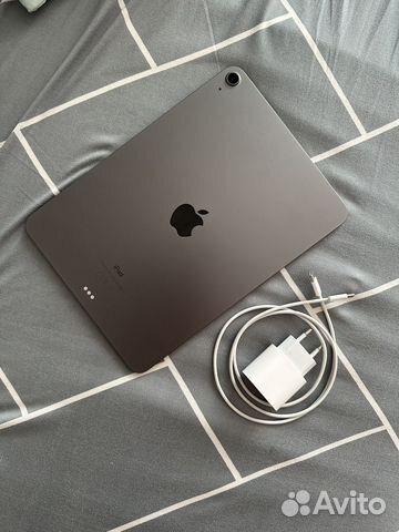 Планшет Apple iPad Air 4 поколения (2020)
