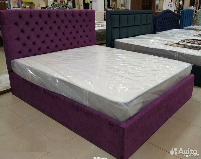 Кровать двуспальная