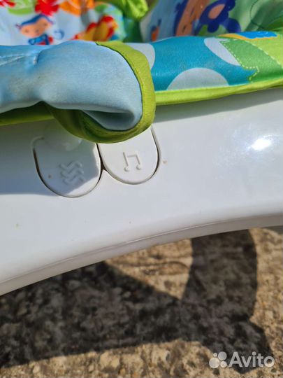 Шезлонг/качалка детская с вибрацией и музыкой