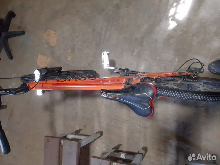 Велосипед десна метеор