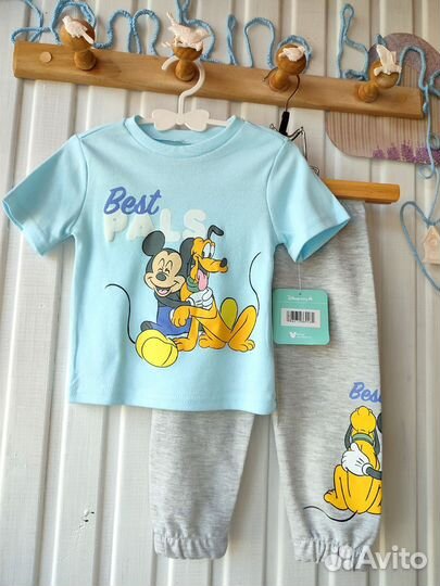 Спортивный костюм