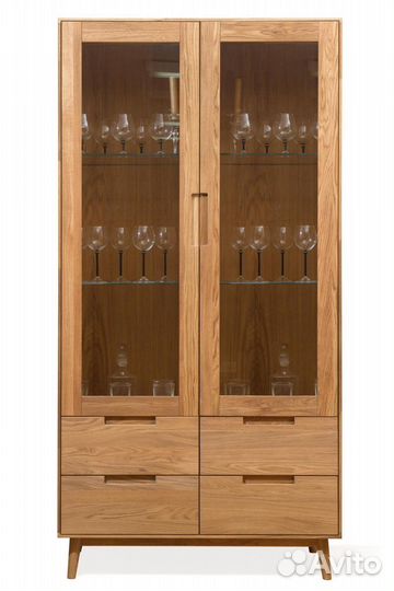 Шкаф с витриной 