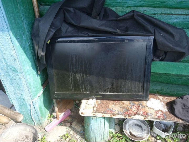 Телевизор на запчасти
