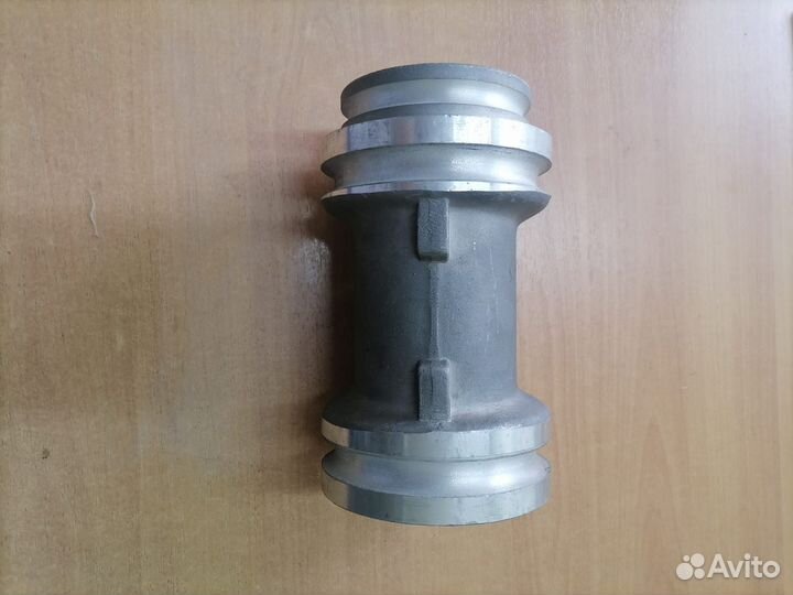 Обойма (ступица, кронштейн) задней оси квадроцикла