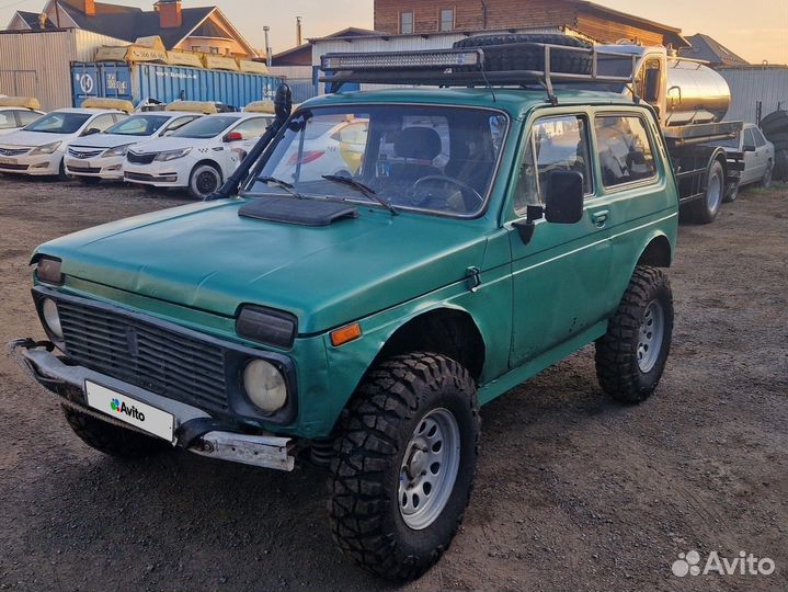 LADA 4x4 (Нива) 1.7 МТ, 1996, 200 000 км